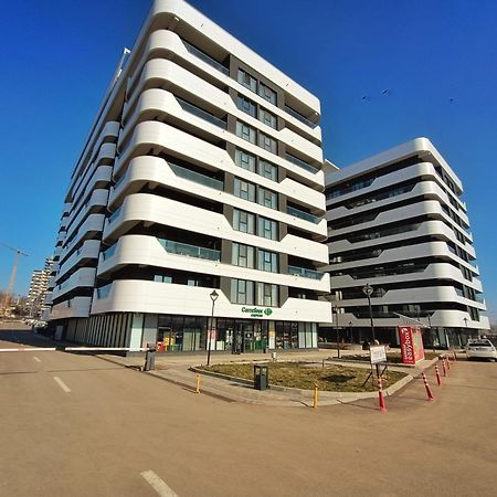 Super Apartments Near Airport With Shop & Free Parking Яссы Экстерьер фото