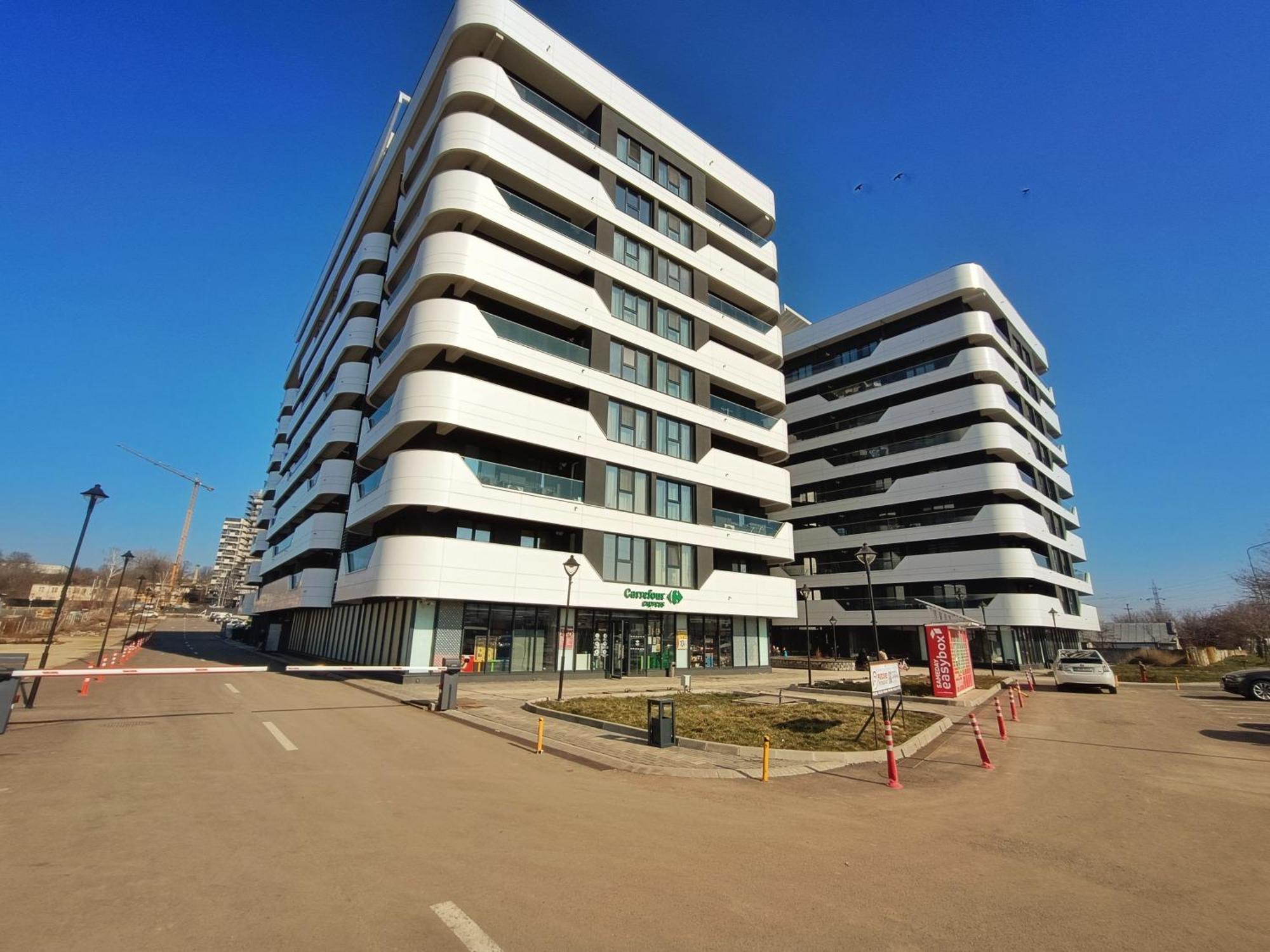 Super Apartments Near Airport With Shop & Free Parking Яссы Экстерьер фото