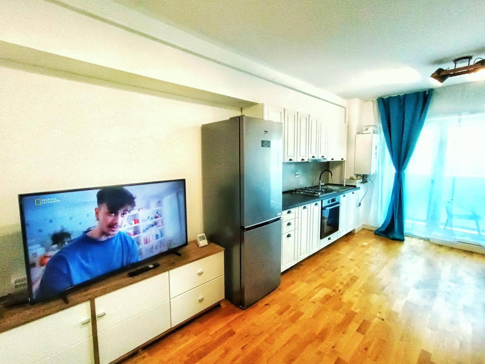 Super Apartments Near Airport With Shop & Free Parking Яссы Экстерьер фото